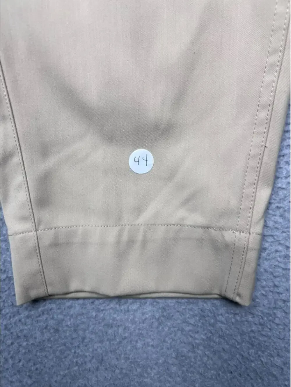 IZZUE Yourself Khaki Pleated Trousers Logo Waistband Tapered Pants Womens 29 In